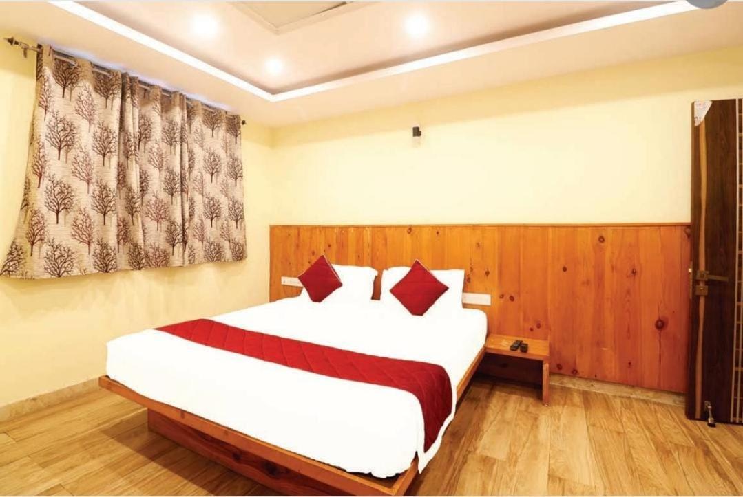 Hotel Royal Orbit บังกาลอร์ ภายนอก รูปภาพ