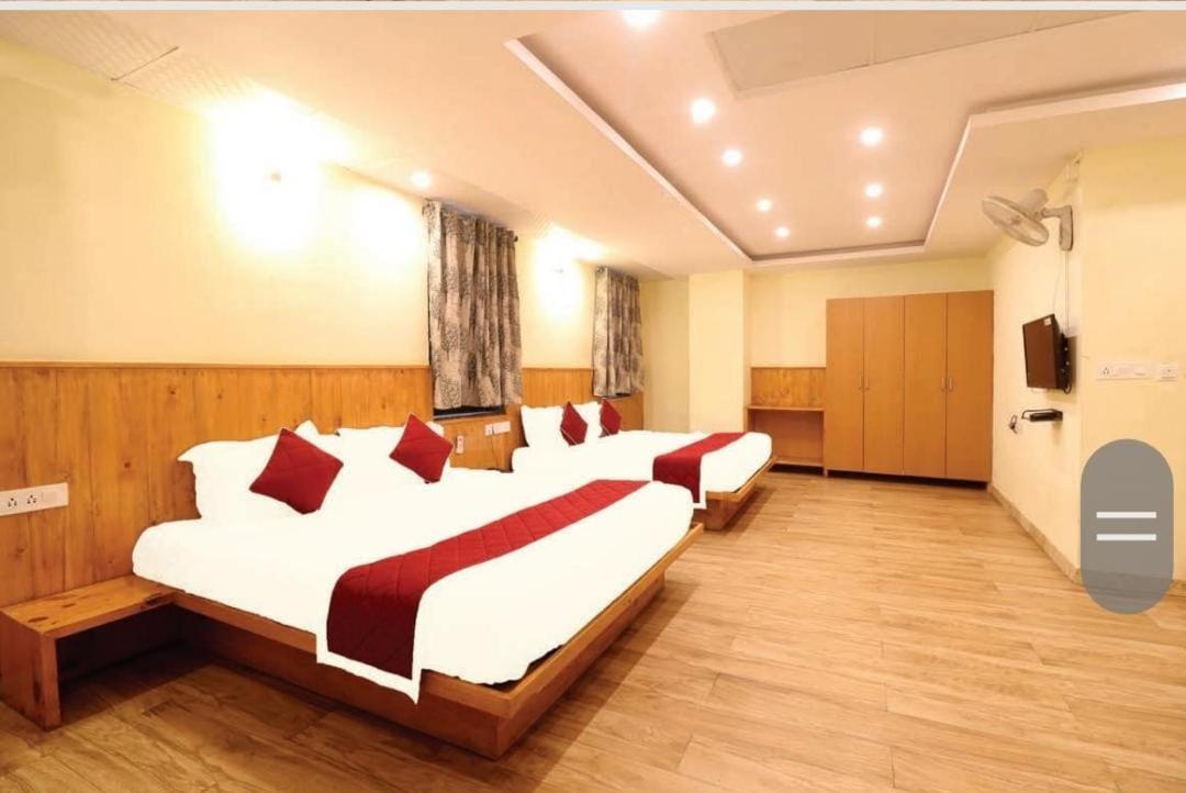 Hotel Royal Orbit บังกาลอร์ ภายนอก รูปภาพ